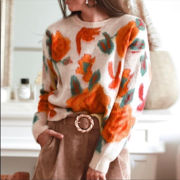 Floral Sweater - Picture 6 of 7